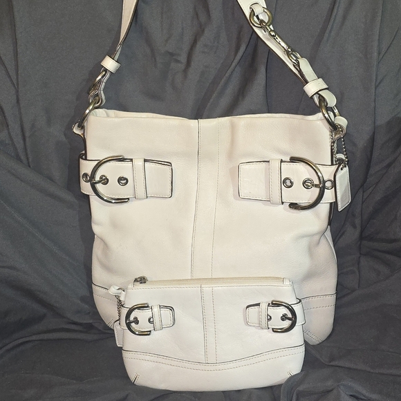 Vintage 2005 Coach Soho Slim Shoulder Bag And Wristlet - Picture 9 of 15